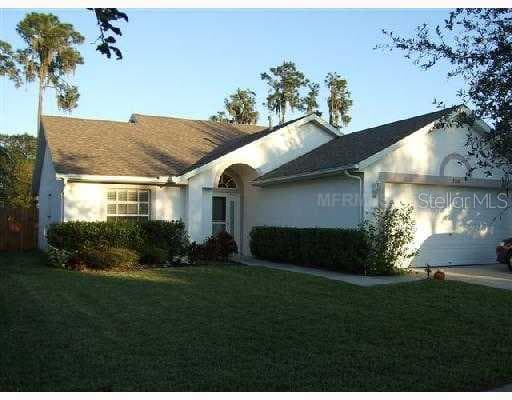 5714 HAWKLAKE ROAD LITHIA, FL 33547