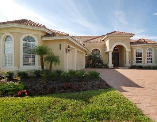 8469 DUNHAM STATION DRIVE TAMPA, FL 33647