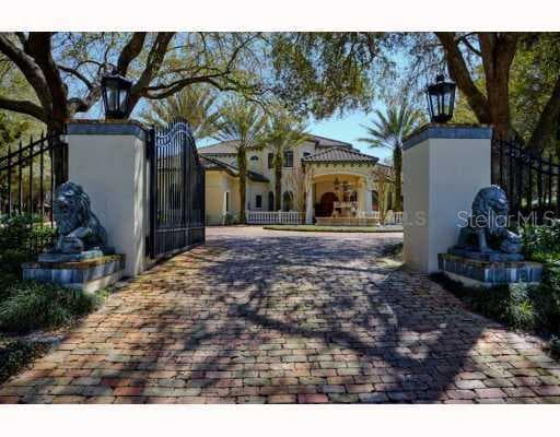 16209 VILLARREAL DE AVILA TAMPA, FL 33613