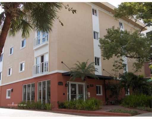 210 5th AVENUE S UNIT 404 St Petersburg, FL 33701