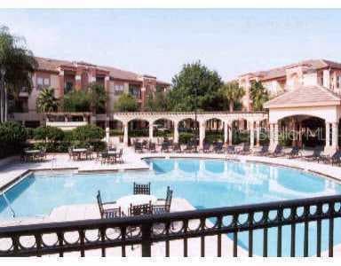 613 TROPICAL BREEZE AVE AVENUE UNIT 613 TAMPA, FL 33602