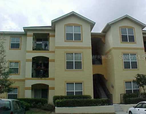 5610 PINNACLE HEIGHTS CIRCLE UNIT 305 TAMPA, FL 33624
