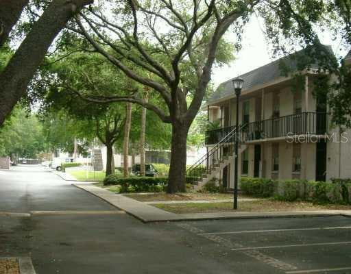 809 RUSSELL LANE UNIT 319 BRANDON, FL 33510