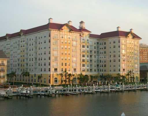 700 S HARBOUR ISLAND BOULEVARD UNIT 818 TAMPA, FL 33602