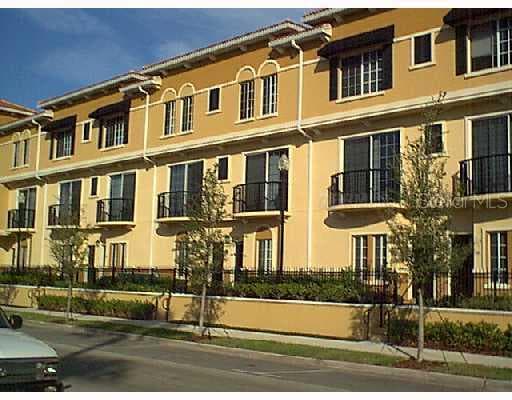 5250 HAMPTON BEACH PLACE UNIT --- Tampa, FL 33609