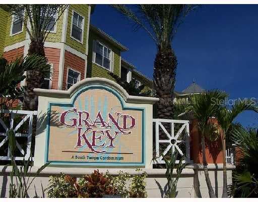 4207 S DALE MABRY UNIT 2206 TAMPA, FL 33611