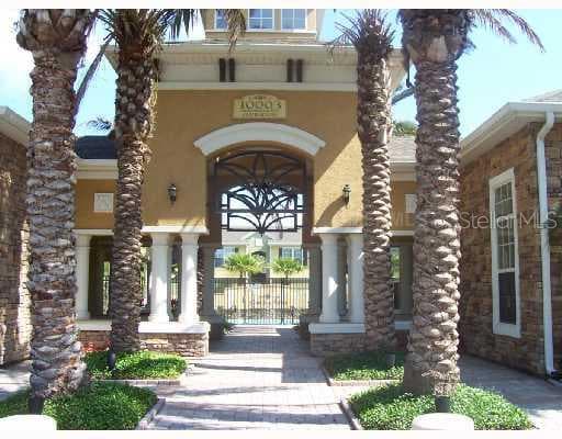 10101 Courtney Palms UNIT 103 Tampa, FL 33619