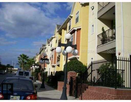 1810 E palm AVENUE UNIT 4307 tampa, FL 33605