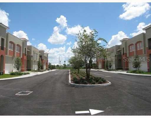 6504 QUIET POOL COURT UNIT 5 APOLLO BEACH, FL 33572