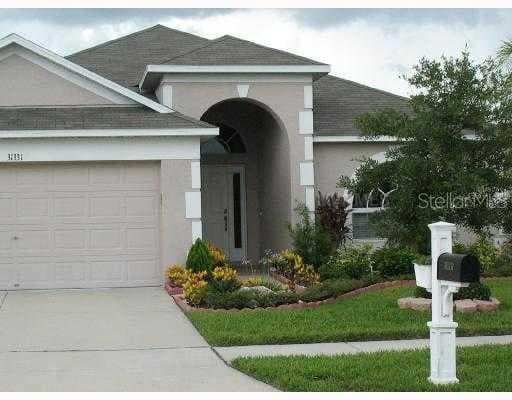31331 GOLDEN GATE DRIVE WESLEY CHAPEL, FL 33544