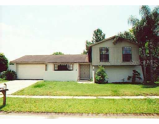 4702 WINDFLOWER CREEK TAMPA, FL 33624