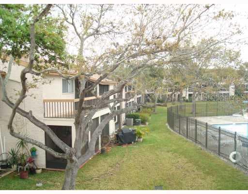 6342 NEWTOWN CREEK UNIT B1 TAMPA, FL 33615