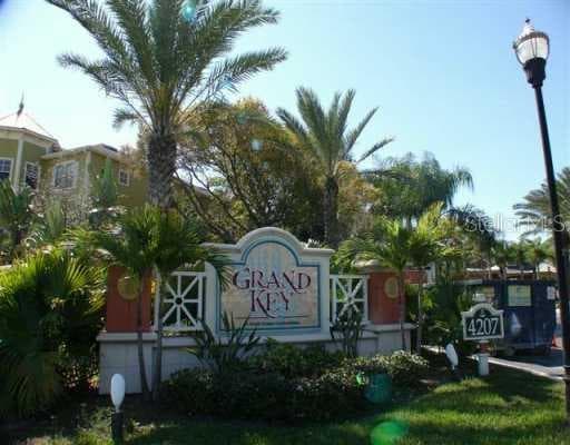 4207 S DALE MABRY UNIT 303 TAMPA, FL 33611