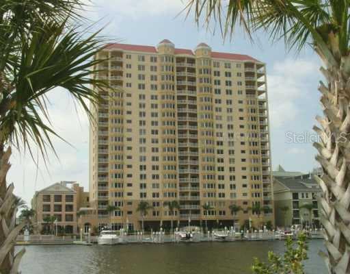 371 CHANNELSIDE WALKWAY UNIT 804 Tampa, FL 33602