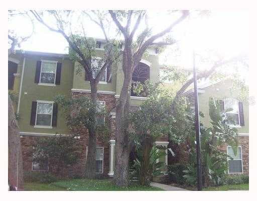 10101 COURTNEY PALMS DRIVE UNIT 101 TAMPA, FL 33619