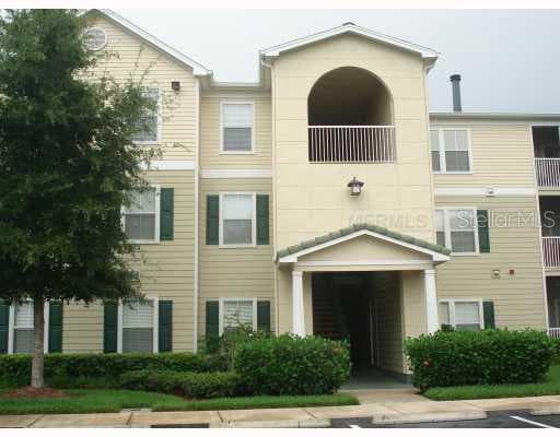 18393 BRIDLE CLUB DRIVE UNIT 393 TAMPA, FL 33647