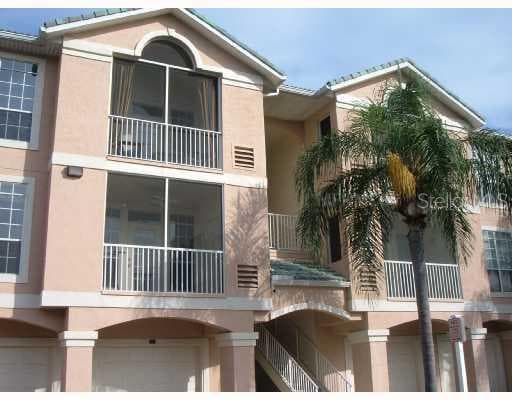 3203 N BAY CLUB CIRCLE UNIT 3203 TAMPA, FL 33607