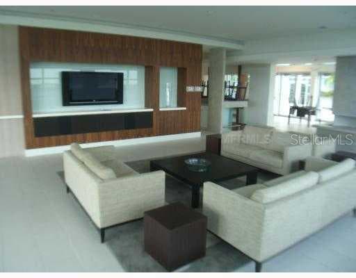912 CHANNELSIDE DRIVE UNIT 2408 TAMPA, FL 33602