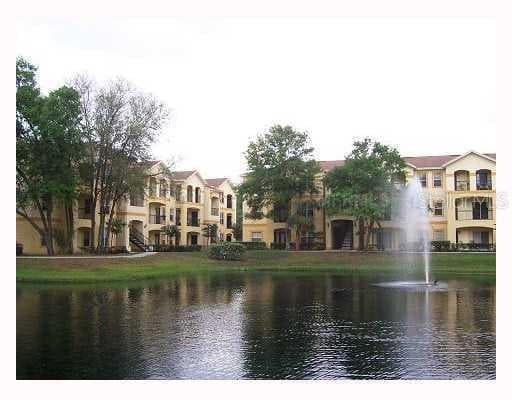 5602 PINNACLE HEIGHTS CIRCLE UNIT 305 TAMPA, FL 33624