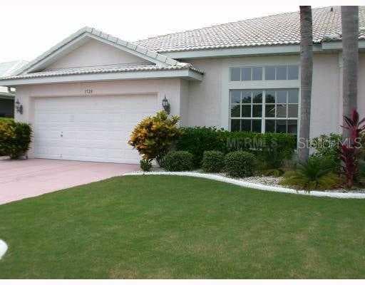 1728 S PEBBLE BEACH BOULEVARD SUN CITY CENTER, FL 33573