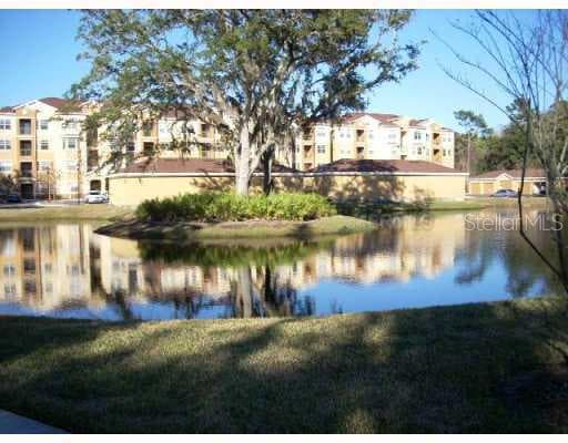 8525 HIDDEN RIVER PARKWAY UNIT 406 TAMPA, FL 33637