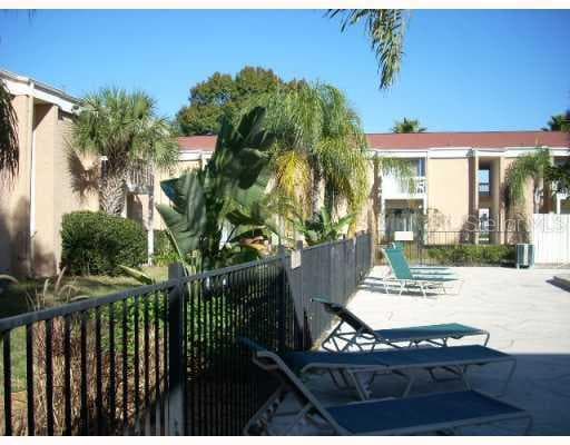 416 KINGSTOWNE AVENUE UNIT 4 BRANDON, FL 33511