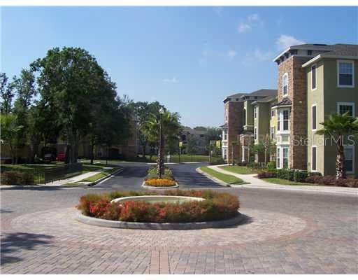 10103 COURTNEY PALMS BOULEVARD UNIT 204 TAMPA, FL 33619