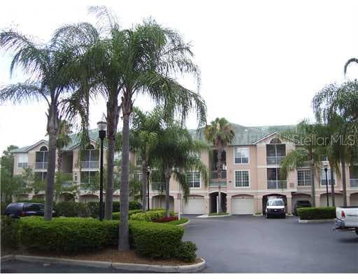 1305 BAY CLUB CIRCLE UNIT 1305 TAMPA, FL 33607