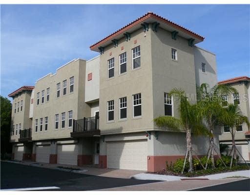 635 BLUE TAVERNA LANE CLEARWATER, FL 33756