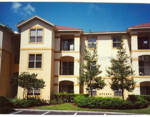 5614 PINNACLE HEIGHTS CIRCLE UNIT 104 TAMPA, FL 33624