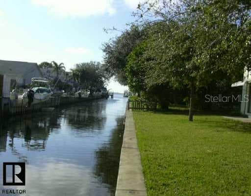439 Paula DRIVE UNIT 208 Dunedin, FL 34698