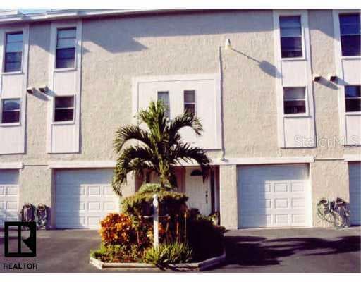 255 Capri CIRCLE N UNIT 14 Treasure Island, FL 33706