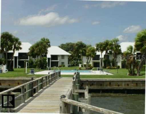 7310 Sunshine Skyway LANE S UNIT 214 St. Petersburg, FL 33711