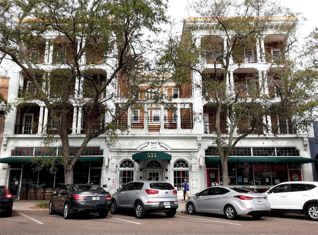 535 CENTRAL AVENUE UNIT 318 ST PETERSBURG, FL 33701