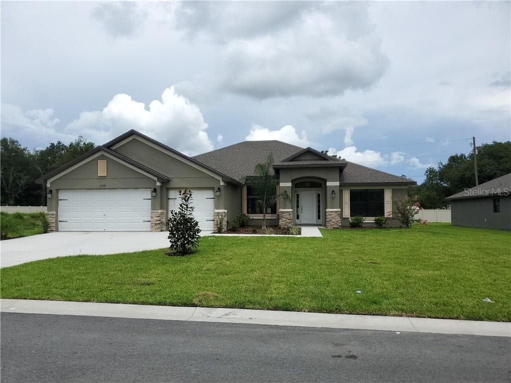 13052 SUMMERFIELD WAY DADE CITY, FL 33525