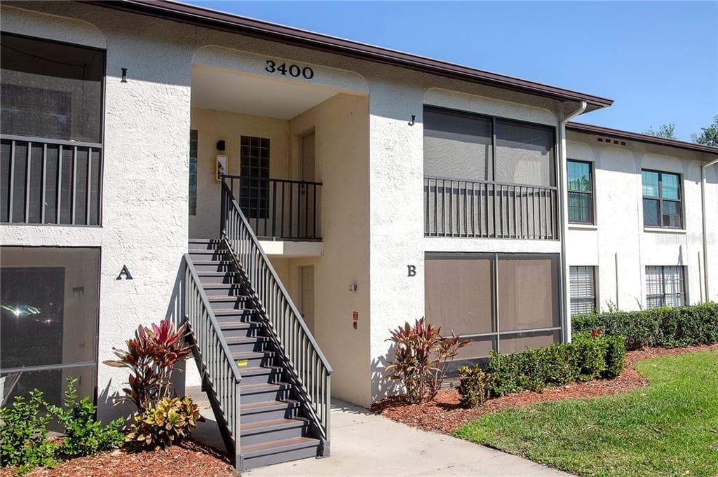 3400 CRYSTAL COURT W UNIT J PALM HARBOR, FL 34685
