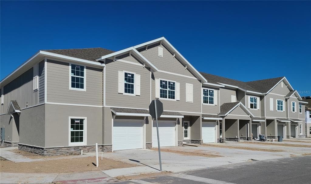 10916 QUICKWATER COURT RIVERVIEW, FL 33569