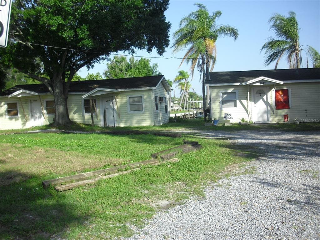 8919 ROCKY CREEK DRIVE TAMPA, FL 33615