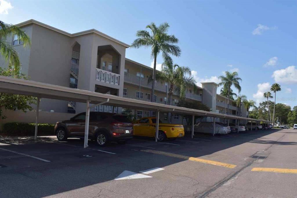970 VIRGINIA STREET UNIT 205 DUNEDIN, FL 34698