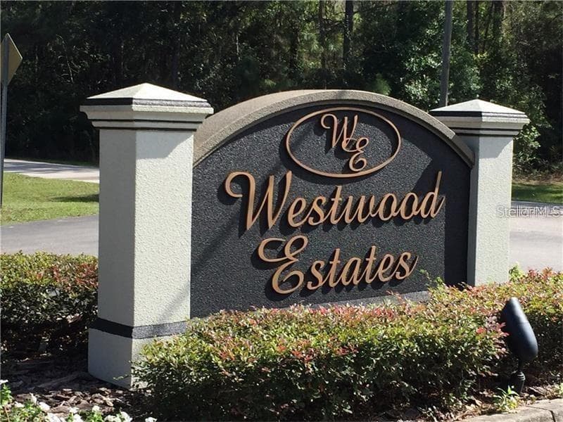8001 WOODLEAF BOULEVARD WESLEY CHAPEL, FL 33544