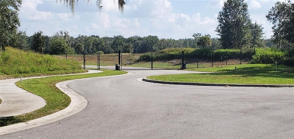15327 FISHHAWK HEIGHTS RUN LITHIA, FL 33547