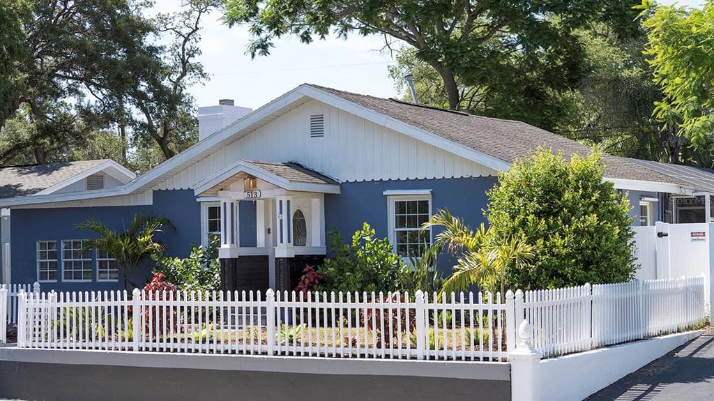 513 RICHMOND STREET DUNEDIN, FL 34698