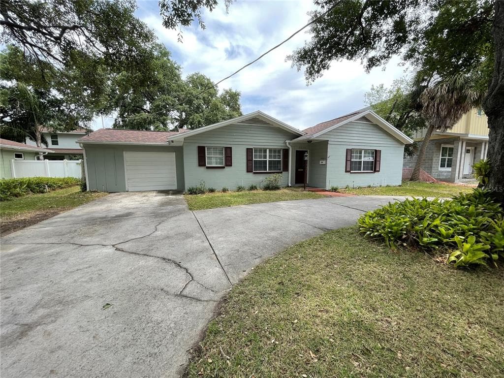 3907 W SAN OBISPO STREET TAMPA, FL 33629