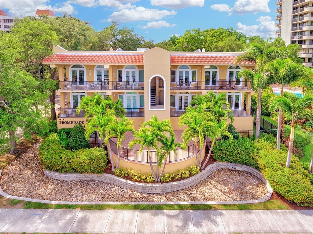 2419 BAYSHORE BOULEVARD UNIT 2S