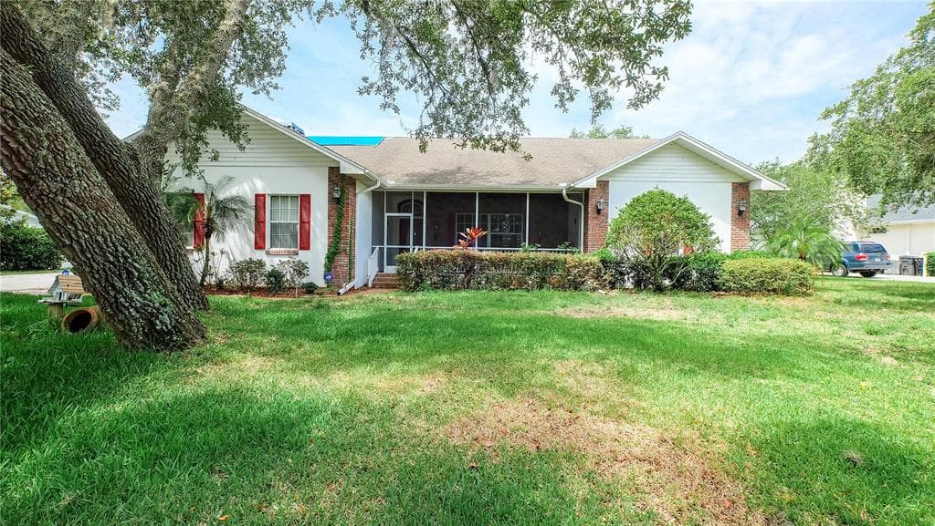 1745 SHERWOOD LAKES BOULEVARD LAKELAND, FL 33809