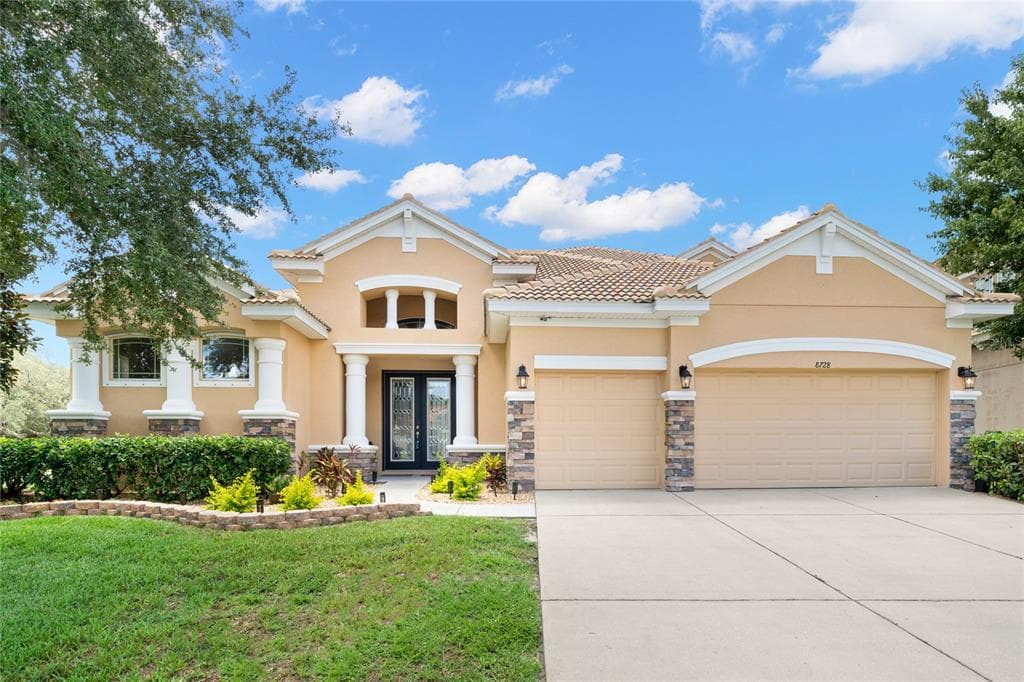 8728 CREEDMOOR LANE