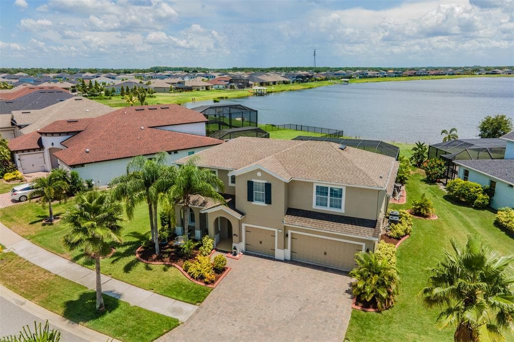 11525 LAKE LUCAYA DRIVE RIVERVIEW, FL 33579