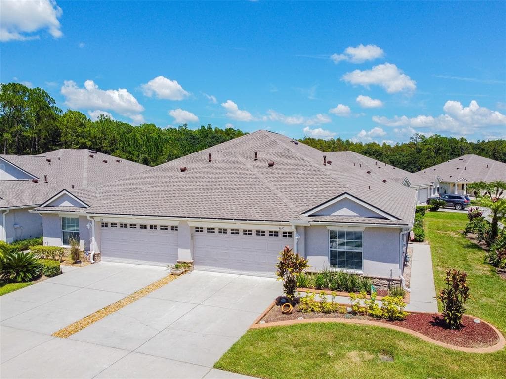 1110 WRIGHTSWYNDE COURT WESLEY CHAPEL, FL 33543