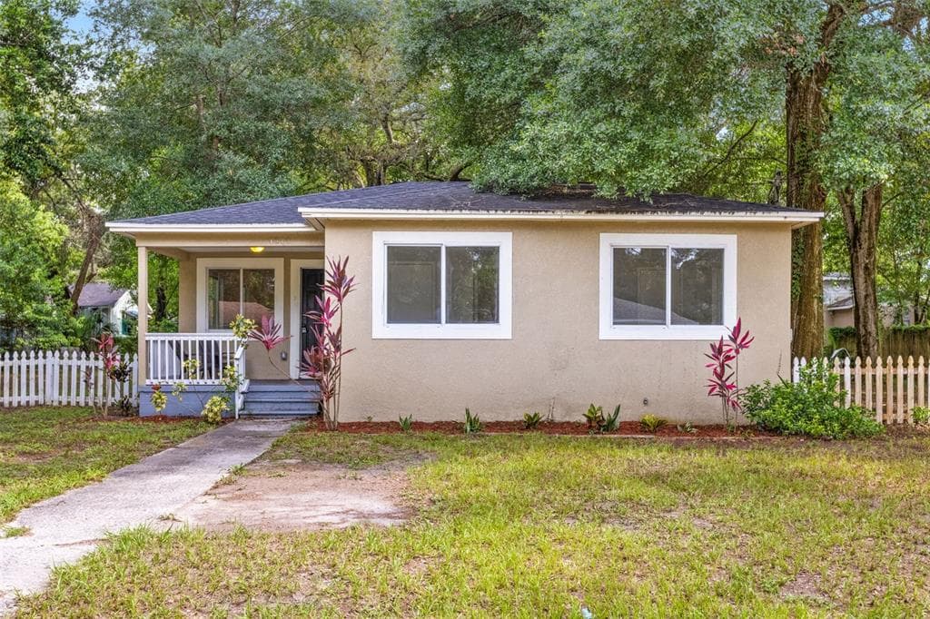 1513 E ELLICOTT STREET TAMPA, FL 33610