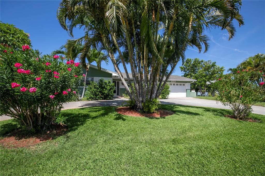 2882 W VINA DEL MAR BOULEVARD ST PETE BEACH, FL 33706